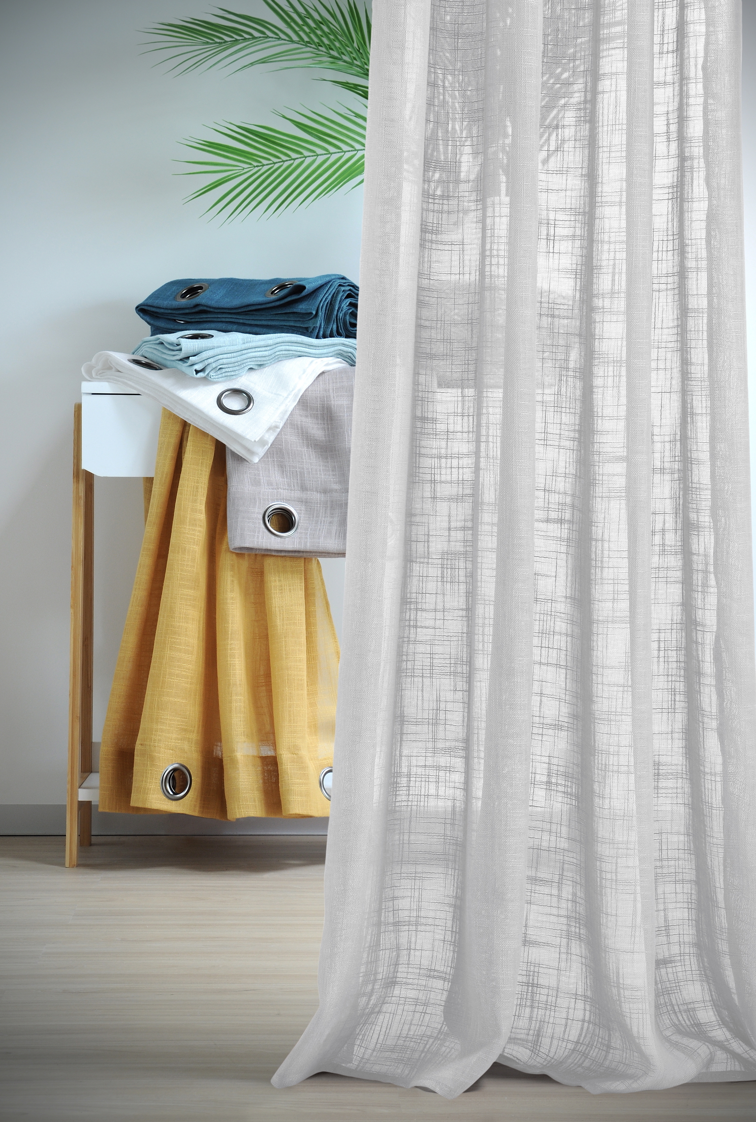 Naktinė užuolaida ONTARIO VOILE, su žiedais, šv. pilkos sp., 135 x 260 cm, 100 % PES-1