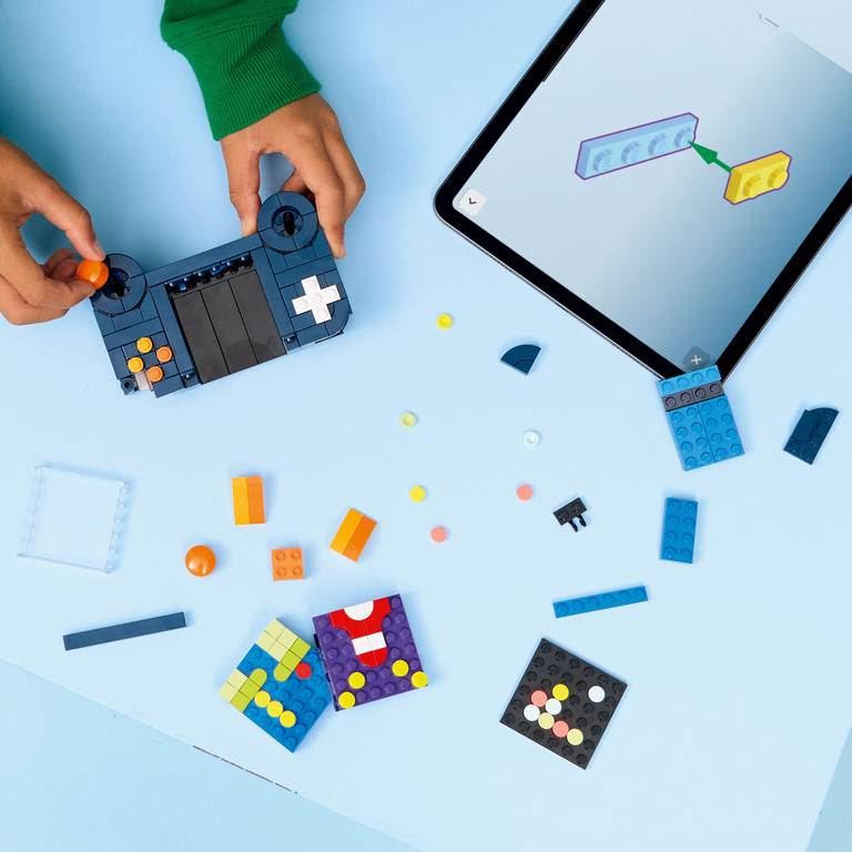 Konstruktorius LEGO Creator Retro Gaming Console - 3