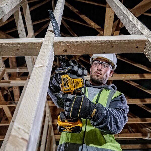 Tiesinis pjūklas Dewalt DCS369N-XJ, 18 V-1