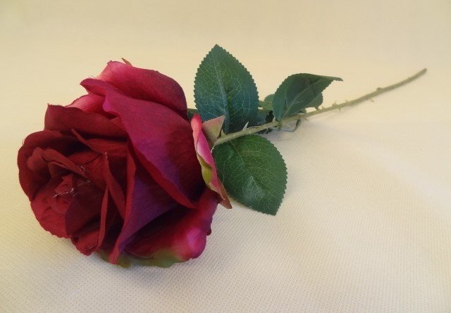 Dirbtinė gėlė ROSE, raudonos sp., 78 cm