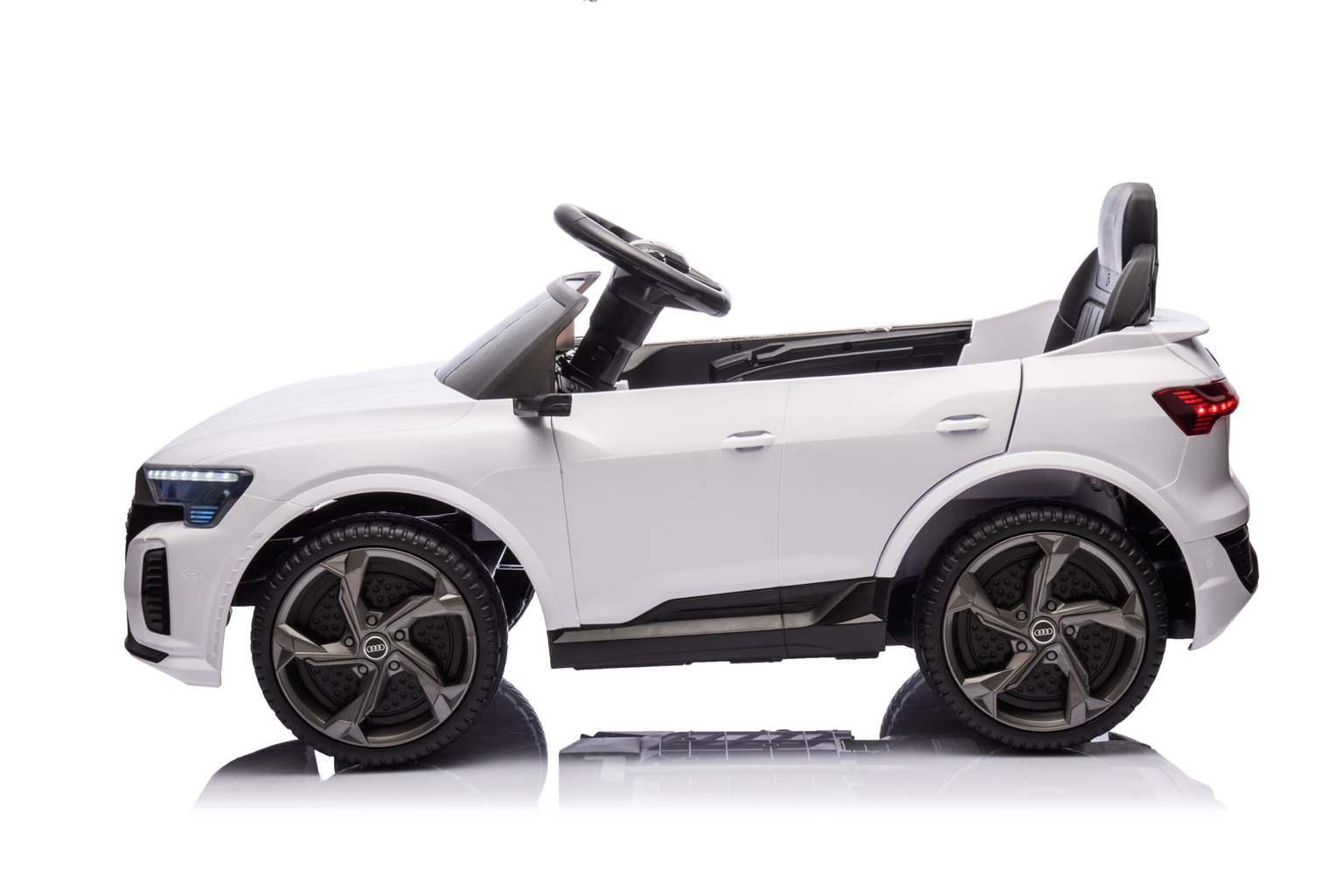 Vaikiškas elektromobilis "Audi SQ8" - 5