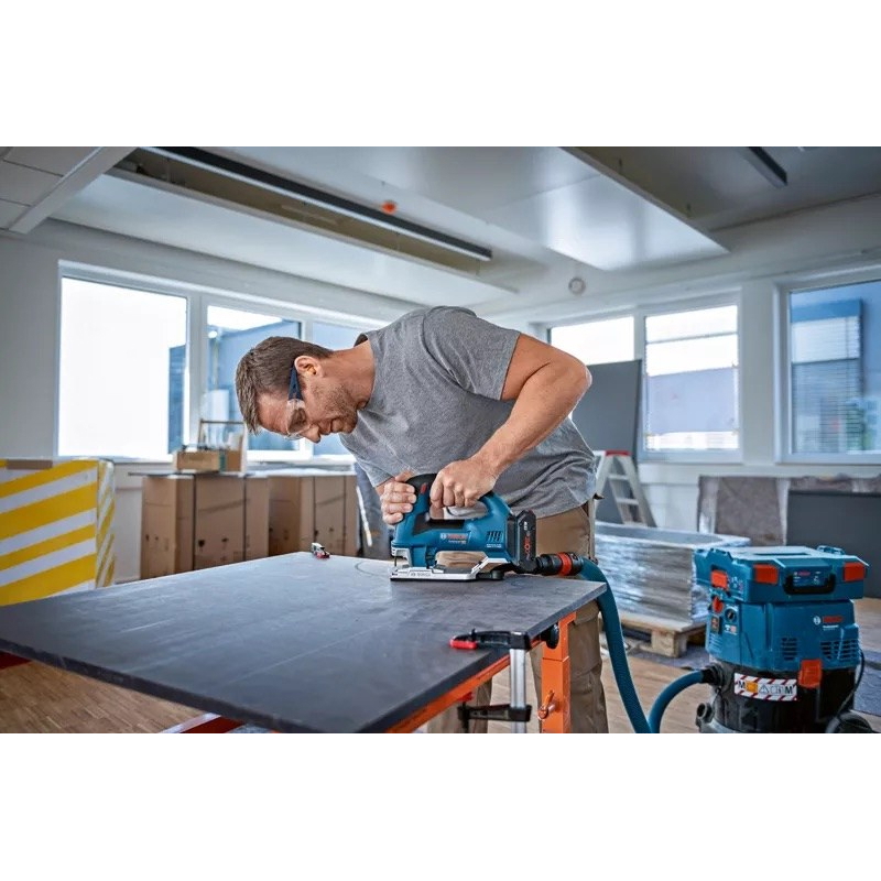 Akumuliatorinis siaurapjūklis BOSCH PRO GST 18V-155 BC, 18V (2x ProCORE18V 4.0Ah , L-BOXX) - 3
