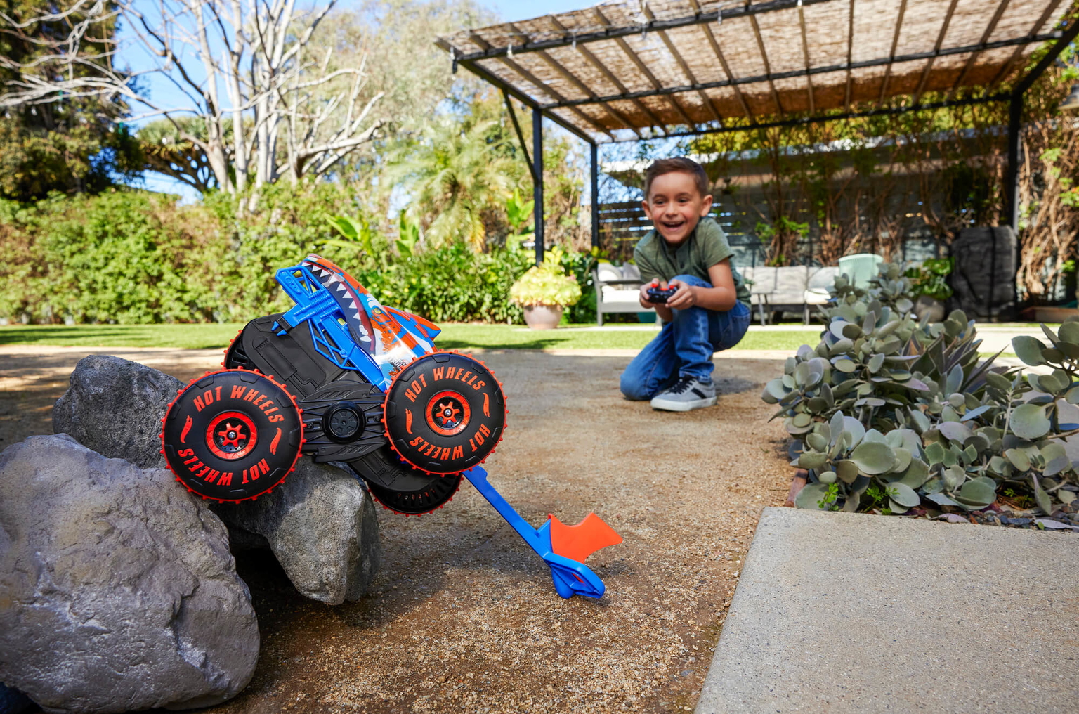 RC automodelis Hot Wheels Monster Truck – Tigrinis ryklys (JFR39) - 6
