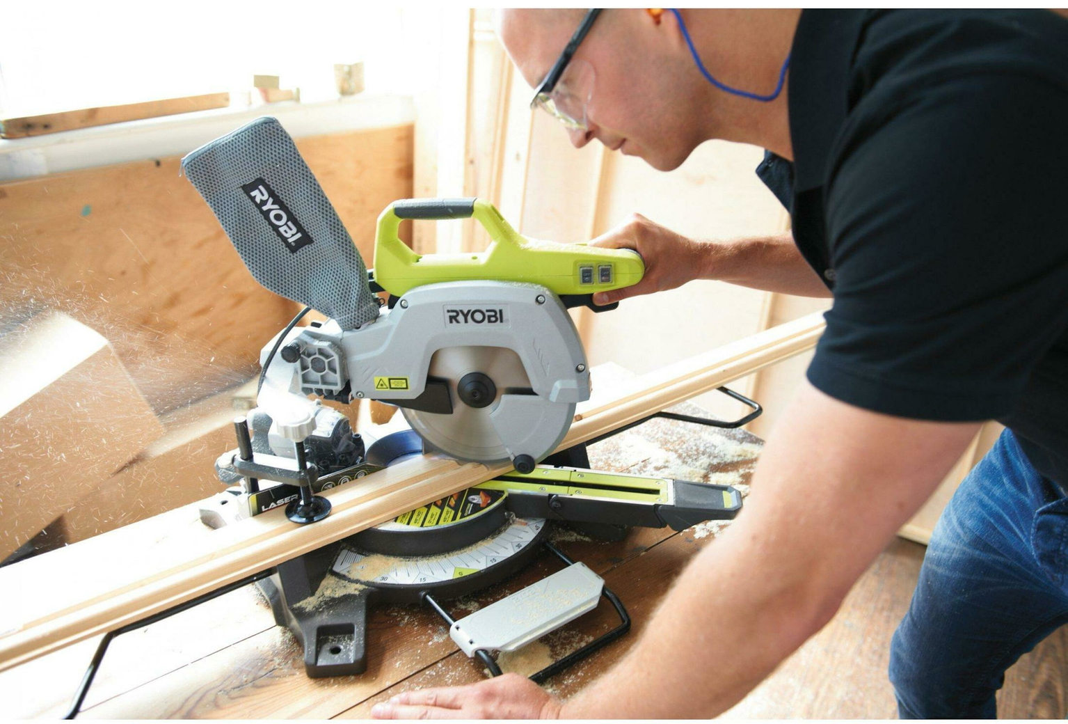 Elektrinis diskinis pjūklas Ryobi EMS216L - 4