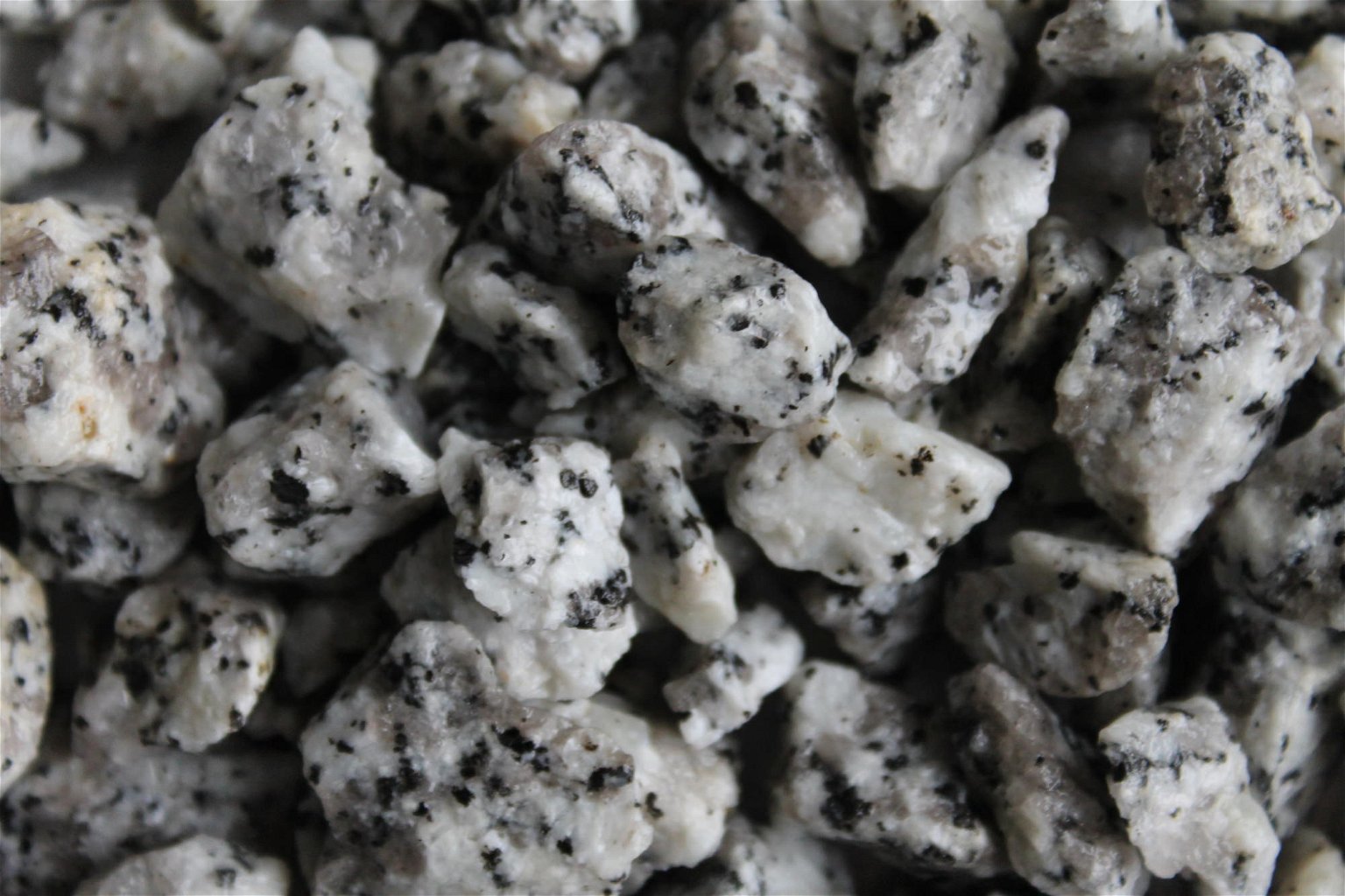 Granito skalda, taškuota, pilkos sp., 4-8 mm, 25 kg