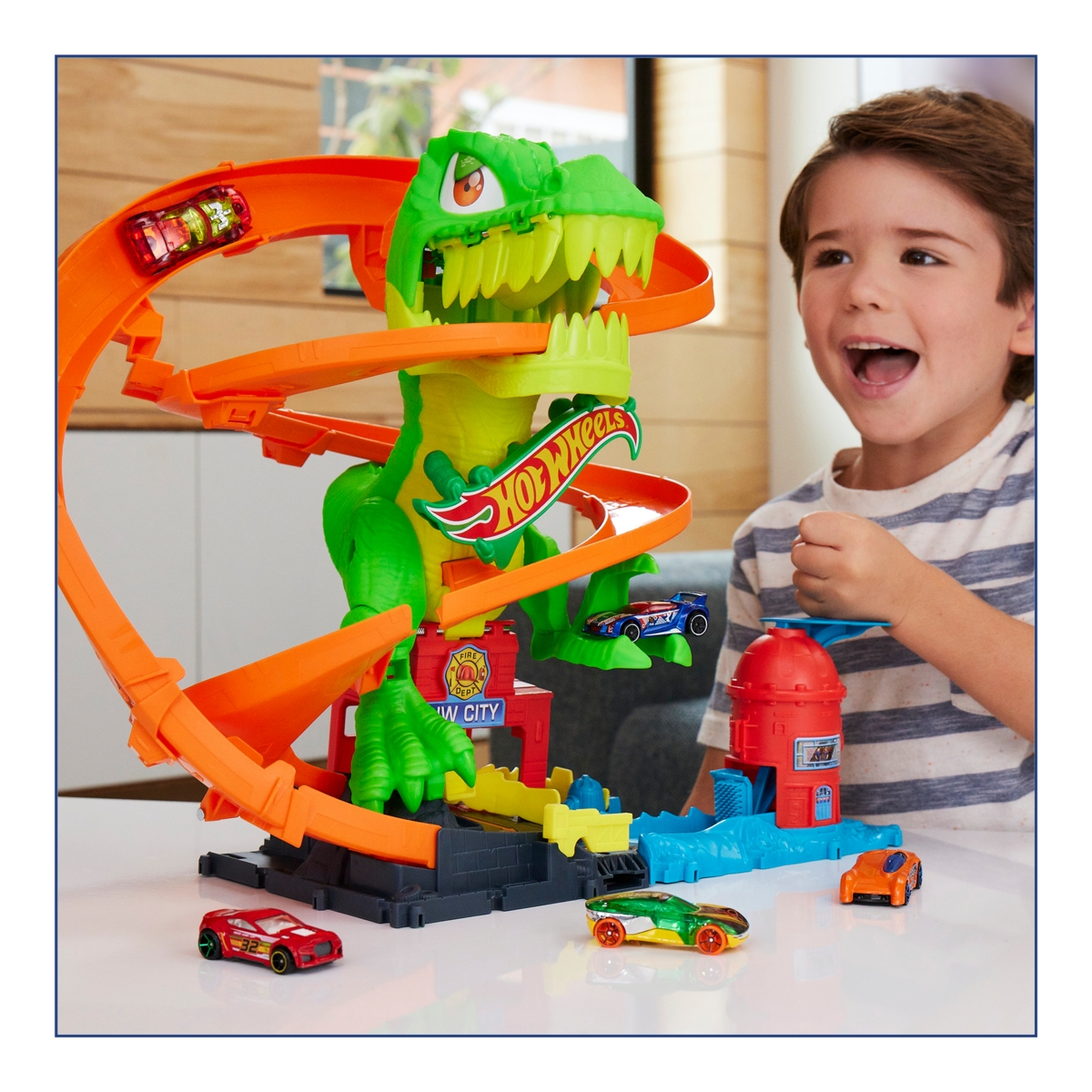 Žaidimų rinkinys HOT WHEELS „Dinozauras gaisrinėje“-1