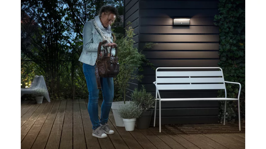 Sieninis LED lauko šviestuvas PHILIPS BUSTAN IP44 9W 2700K 1000lm jud daviklis antracitas - 3