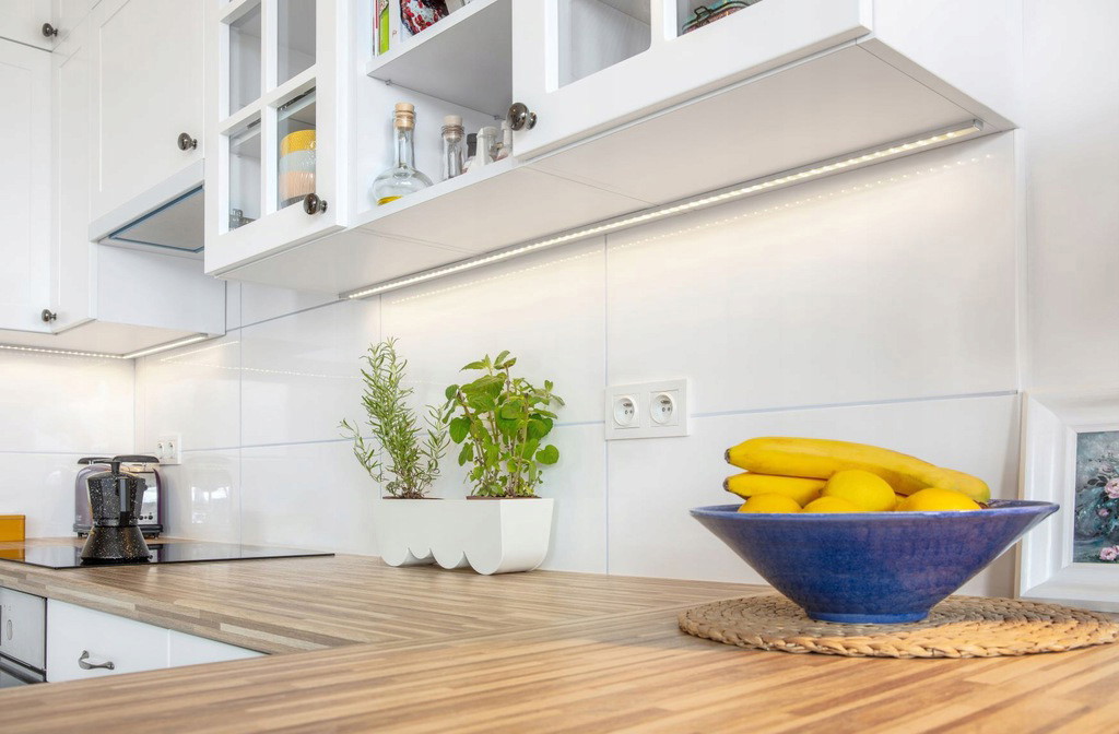 LED juostų profilio komplektas 2 m, tiesus, paviršinio montavimo - 5