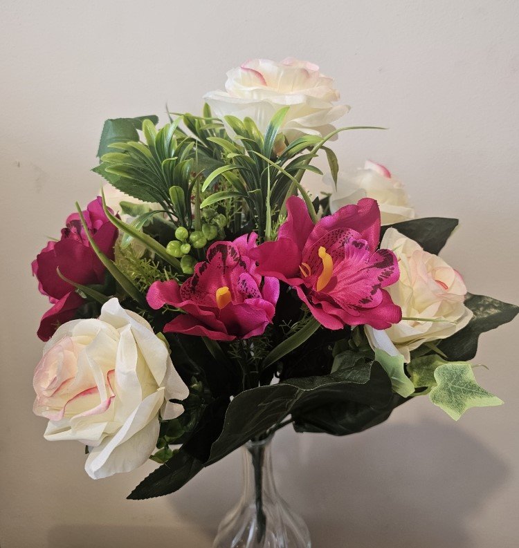 Dirbtinių gėlių puokštė, įvairių sp., 45 cm