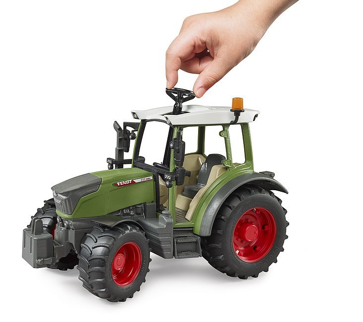 BRUDER 1:16 Fendt Vario 211 traktorius, 02180 - 4