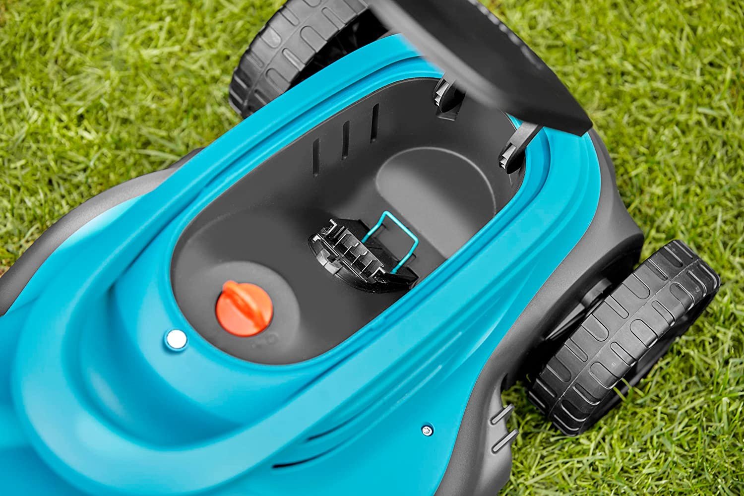 Akumuliatorinė vejapjovė Gardena PowerMax 30/18V P4A, 30 cm, be akumuliatoriaus ir įkroviklio - 3