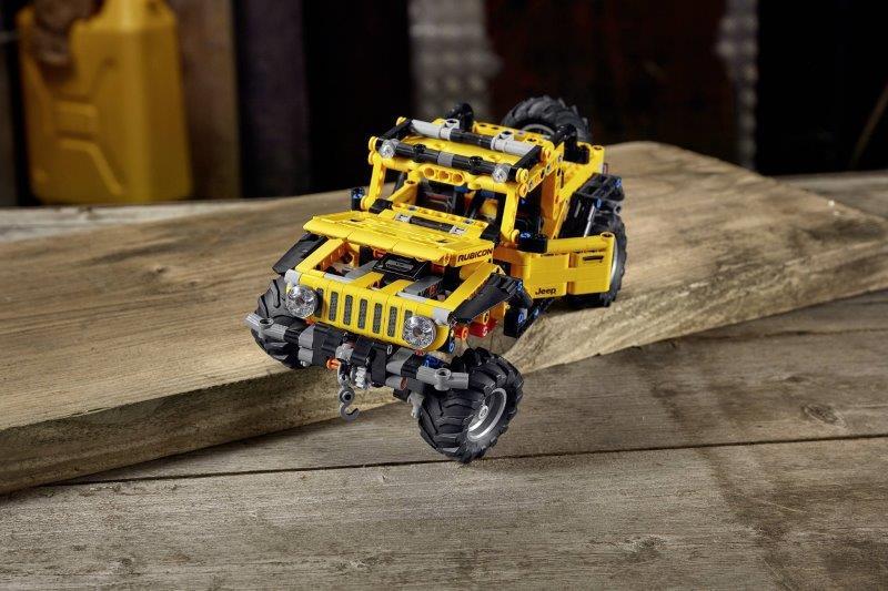 jeep G9 Konstruktorius LEGO TECHNIC - JEEP WRANGLER - ermitazas.lt