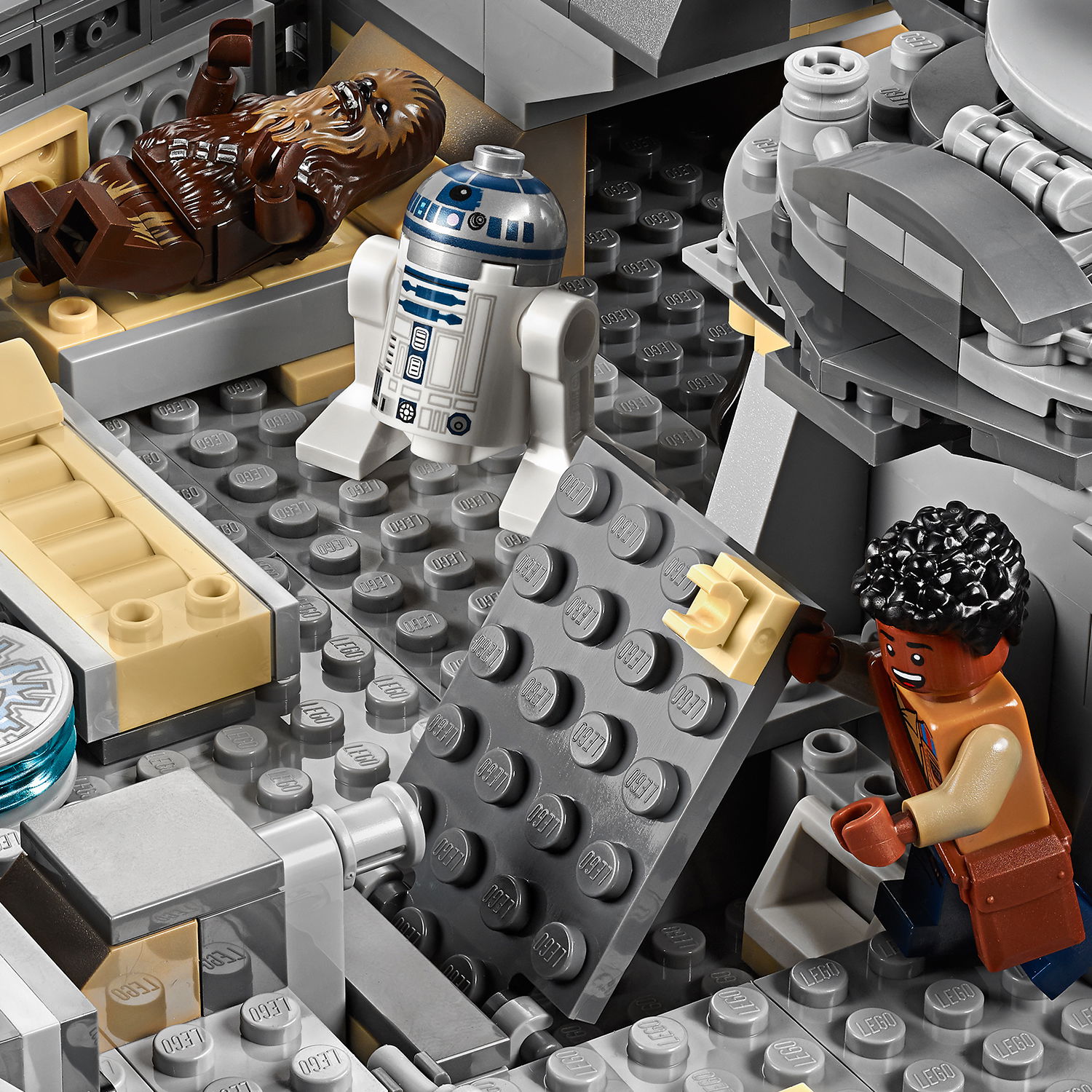 Konstruktorius LEGO STAR WARS MILLENNIUM FALCON ermitazas.lt