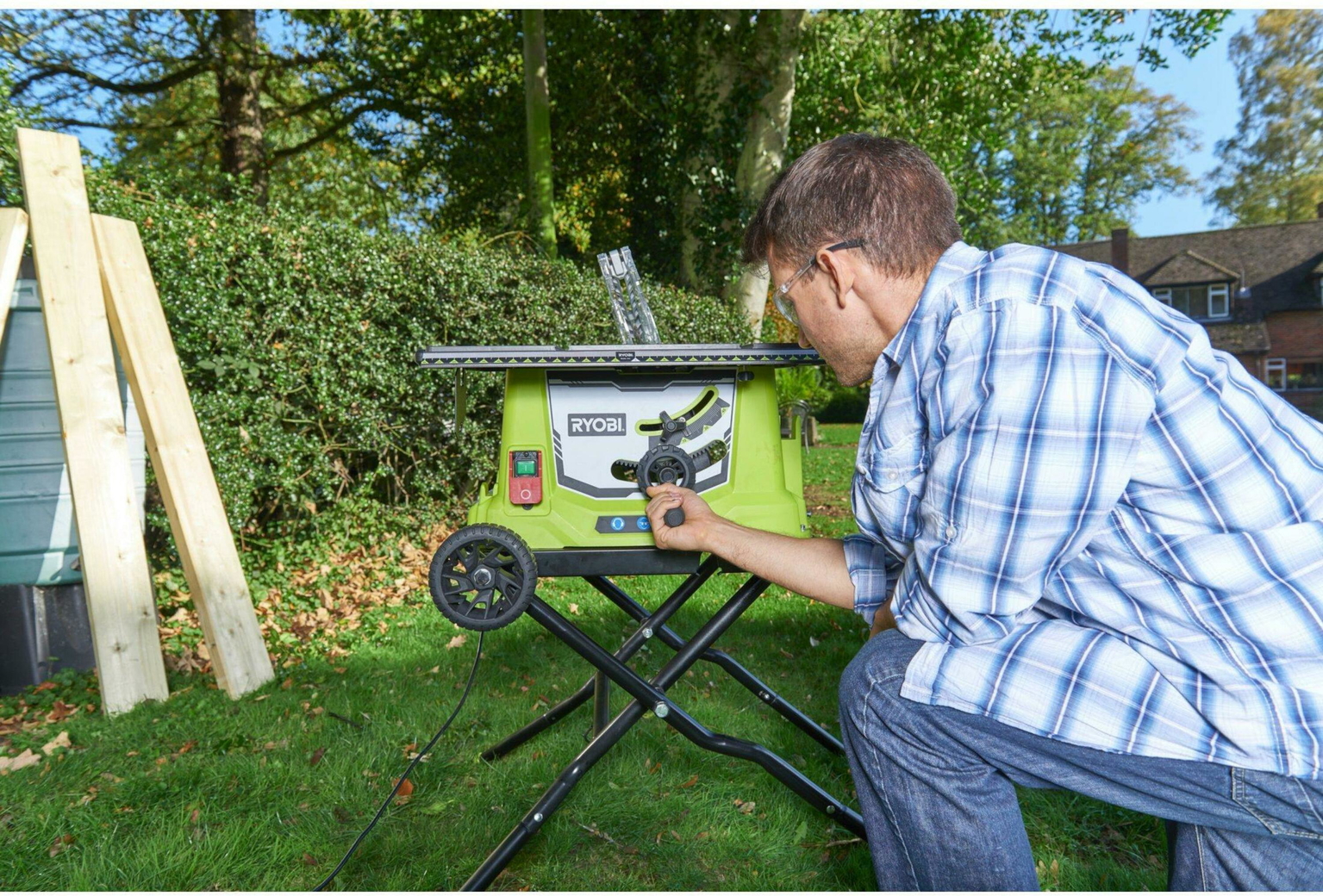 Diskinio pjovimo staklės su stovu Ryobi RTS1800EF-G, 1800 W - 3