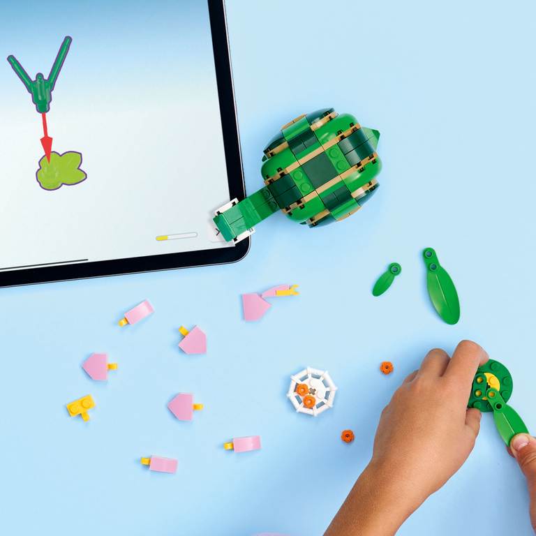 Konstruktorius LEGO Creator Turtle with a Water Lily Flower - 4