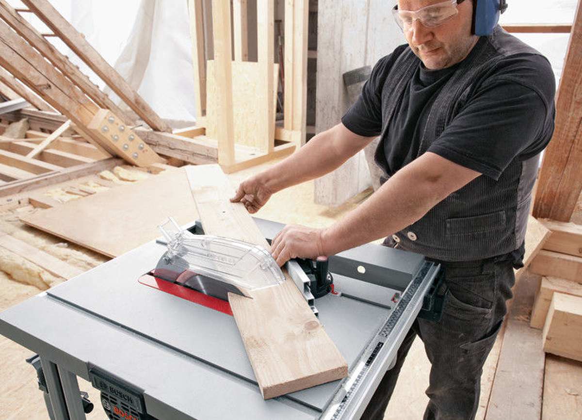 Išilginio pjovimo staklės BOSCH PRO GTS 10 J-1