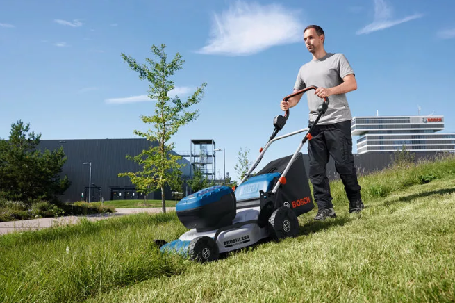Akumuliatorinė vejapjovė BOSCH GRA 18V2-46 Solo, 18 V, 46 cm, 60 l, be akumuliatoriaus - 3