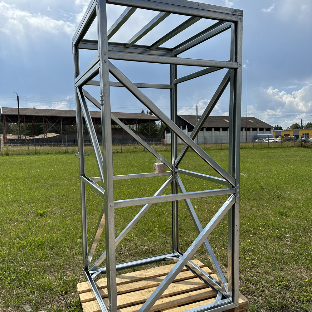 Lauko dušas 1 × 1 m, konstrukcija - 6