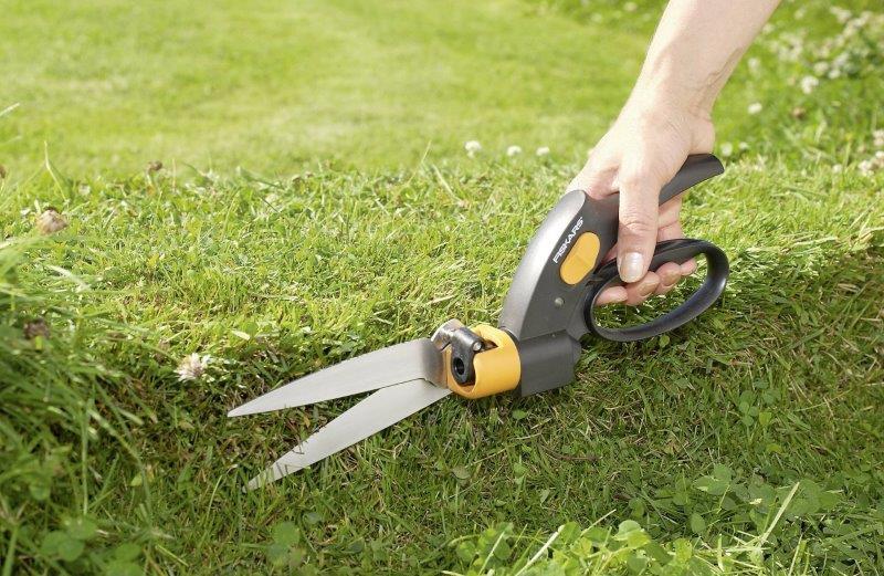 Žolės žirklės FISKARS GS42, 32,2 cm, su specialia pavara - 4