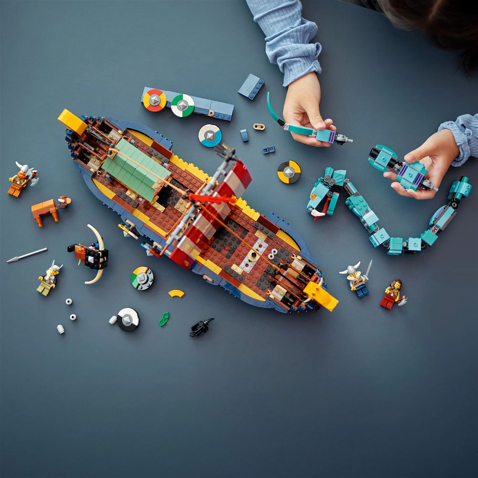 Konstruktorius LEGO® Creator Vikingų laivas ir Midgardo gyvatė 31132 - 7