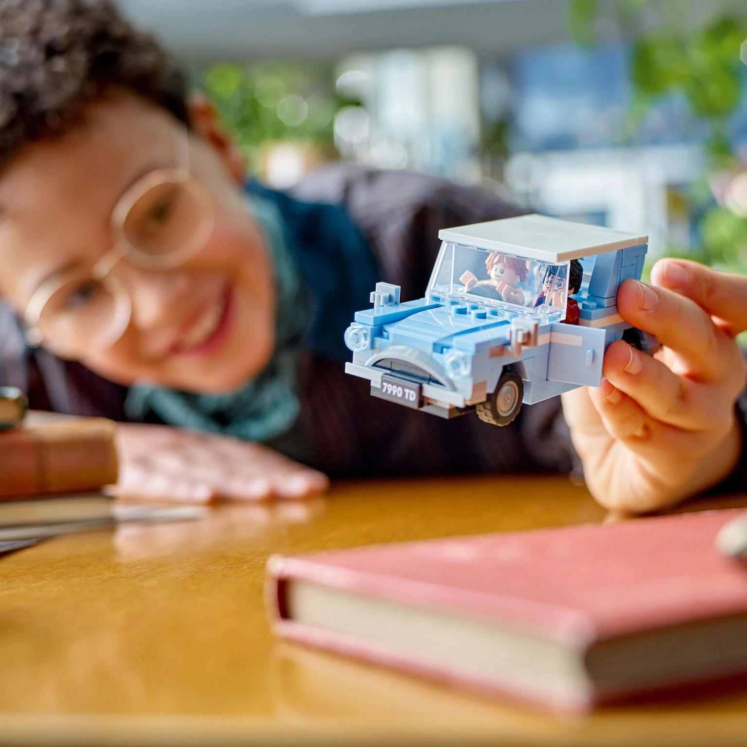 Konstruktorius LEGO Harry Potter Flying Ford Anglia™ - 4