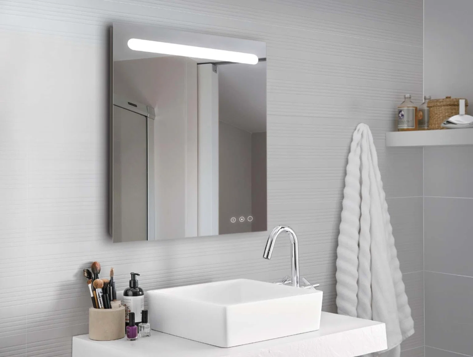 Vonios veidrodis FOCCO LINA, 60 x 80 cm, Bluetooth, LED apšvietimas 5700K, 3 sens. jung. - 3