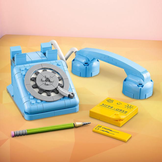 Konstruktorius LEGO Retro Telephone 31174 - 4