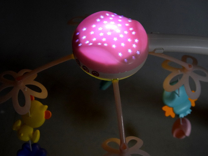 Karuselė su nuotolinio valdymo pultu, rožinė - 7