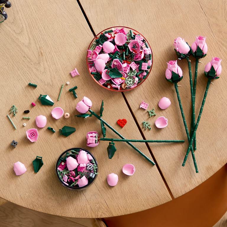 Konstruktorius LEGO Botanicals Bouquet of Pink Roses 10374, 789 vnt. - 4