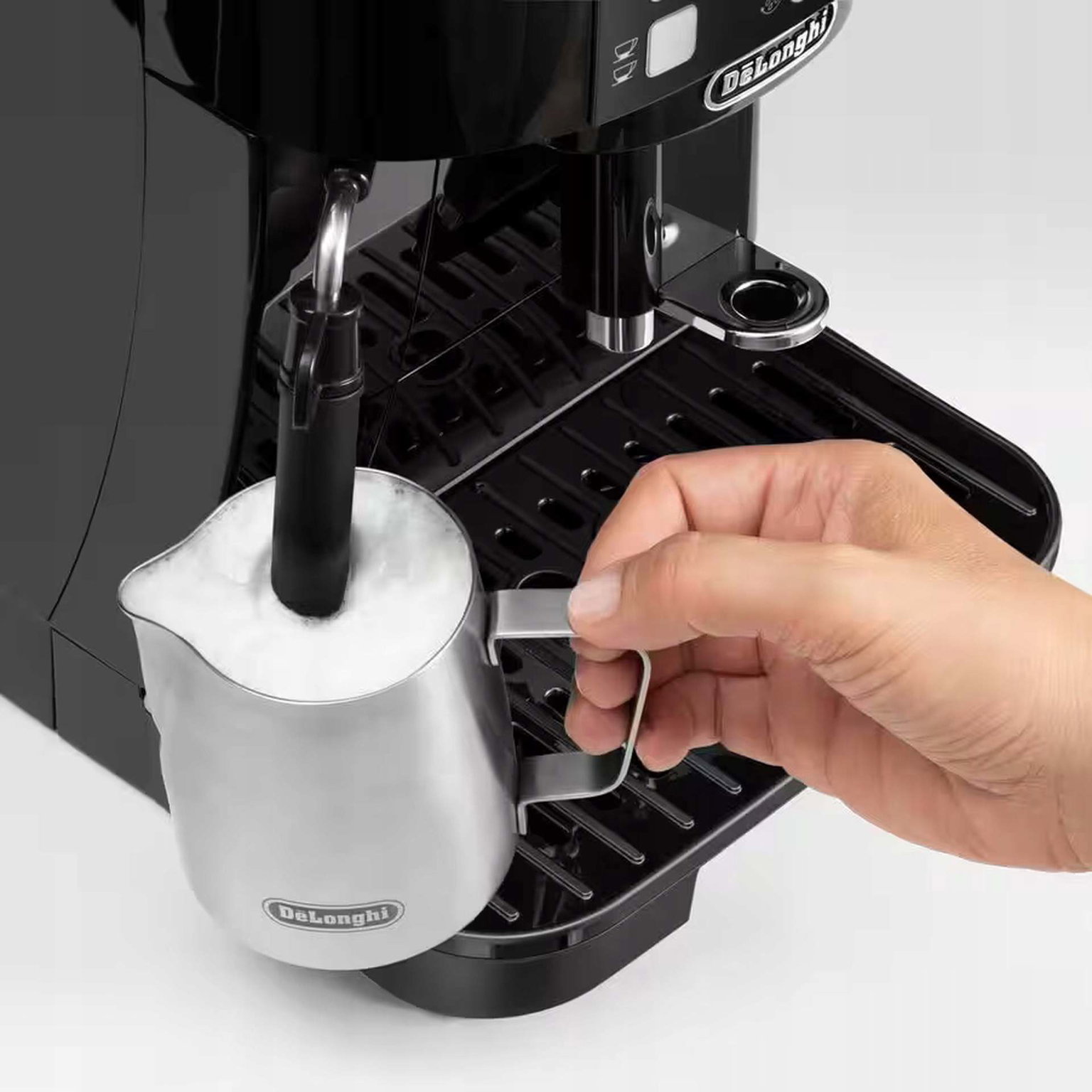 Kavos aparatas DELONGHI MAGNIFICA S ECAM12.121.B - 5