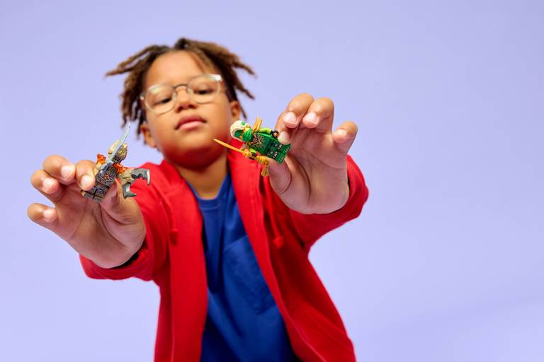 Konstruktorius LEGO Ninjago Lloyd vs. Earth Monster Spinner - 3
