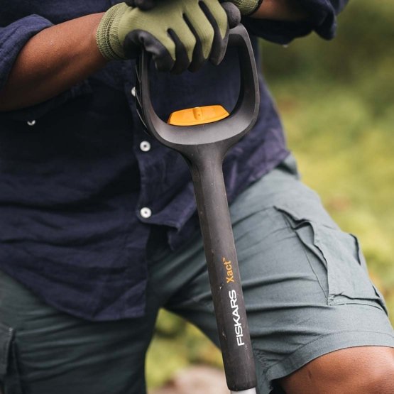 Kastuvas FISKARS Xact, 111 – 130 cm, smailus, teleskopinis - 7