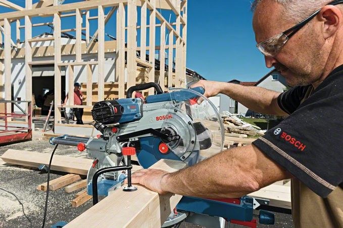 Skersinio pjovimo staklės BOSCH PRO GCM 12 - 3
