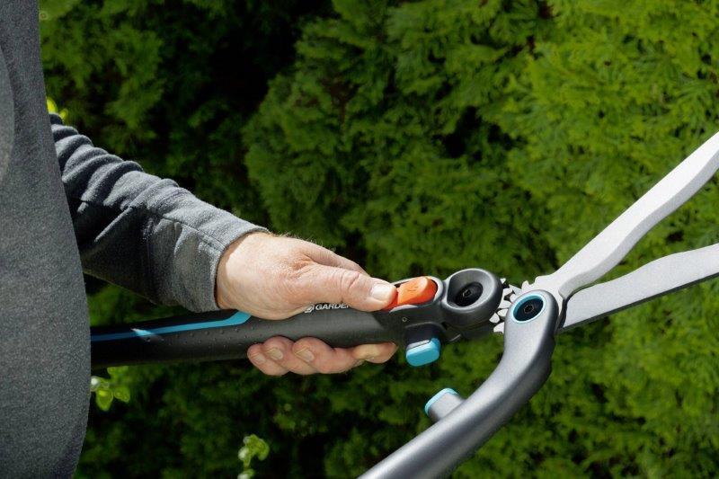 Gyvatvorių žirklės GARDENA EnergyCut, 230/601 mm, banguoti ašmenys - 5