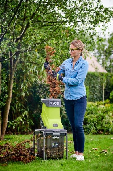 Šakų smulkintuvas RYOBI RSH2545B, 2500 W-1