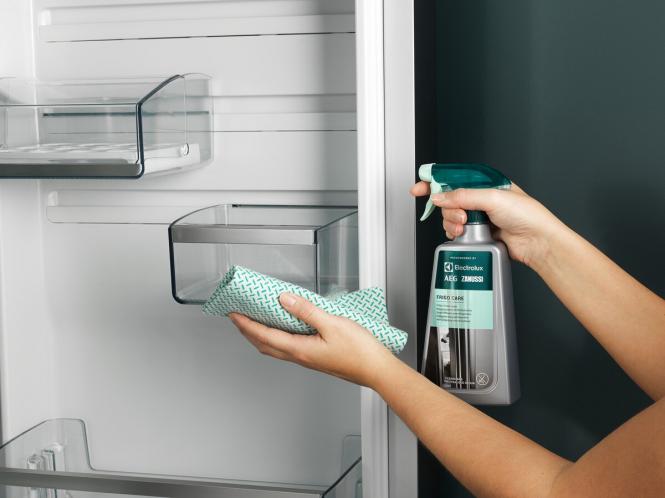 Šaldytuvo priežiūros purškiklis - valiklis Electrolux M3RCS200 - 3
