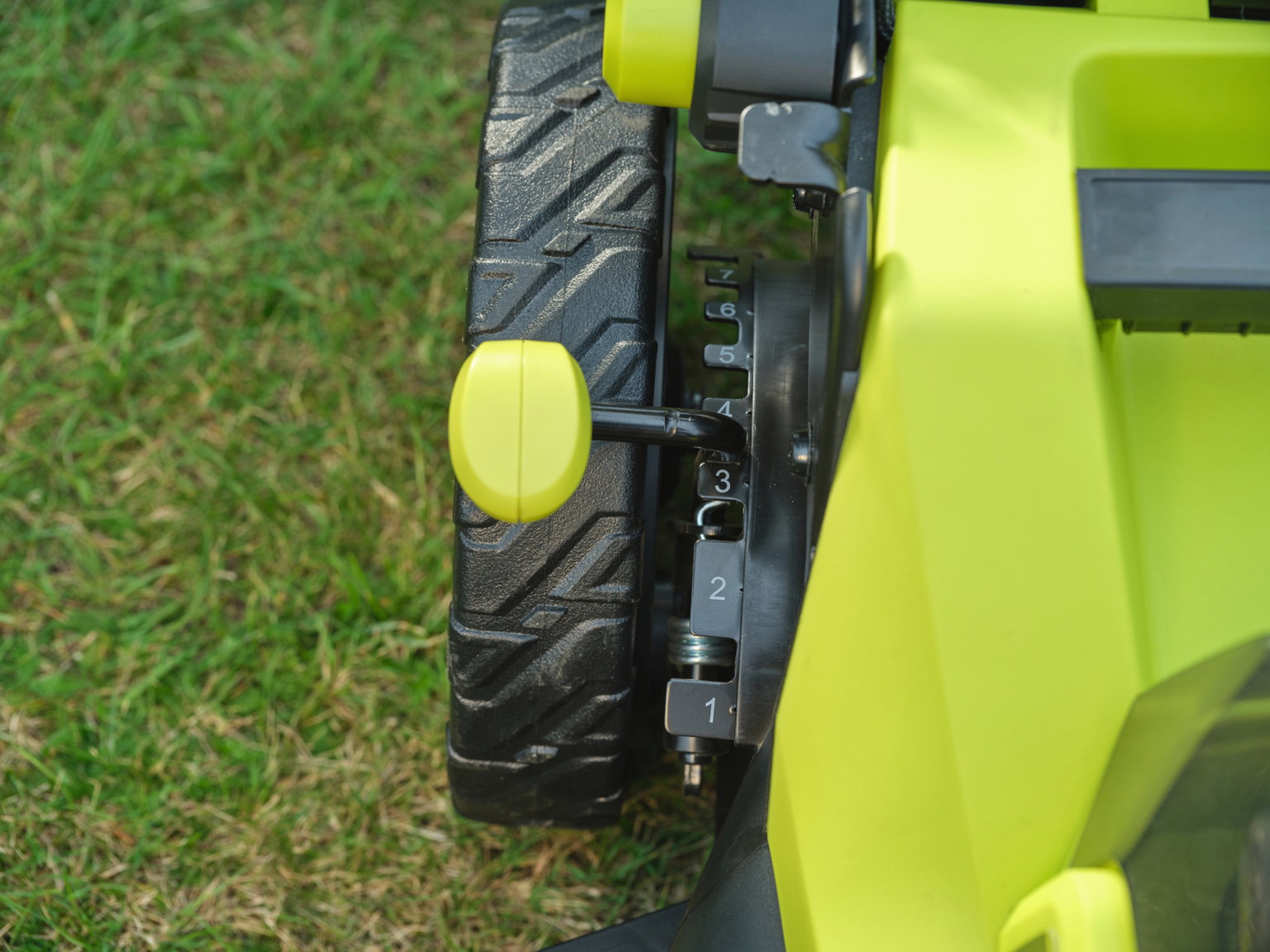 Akumuliatorinė vejapjovė RYOBI ONE+ HP RY18LMXSP51A-0, 18 V, 51 cm, 55 l, savaeigė, be akumuliator. - 3
