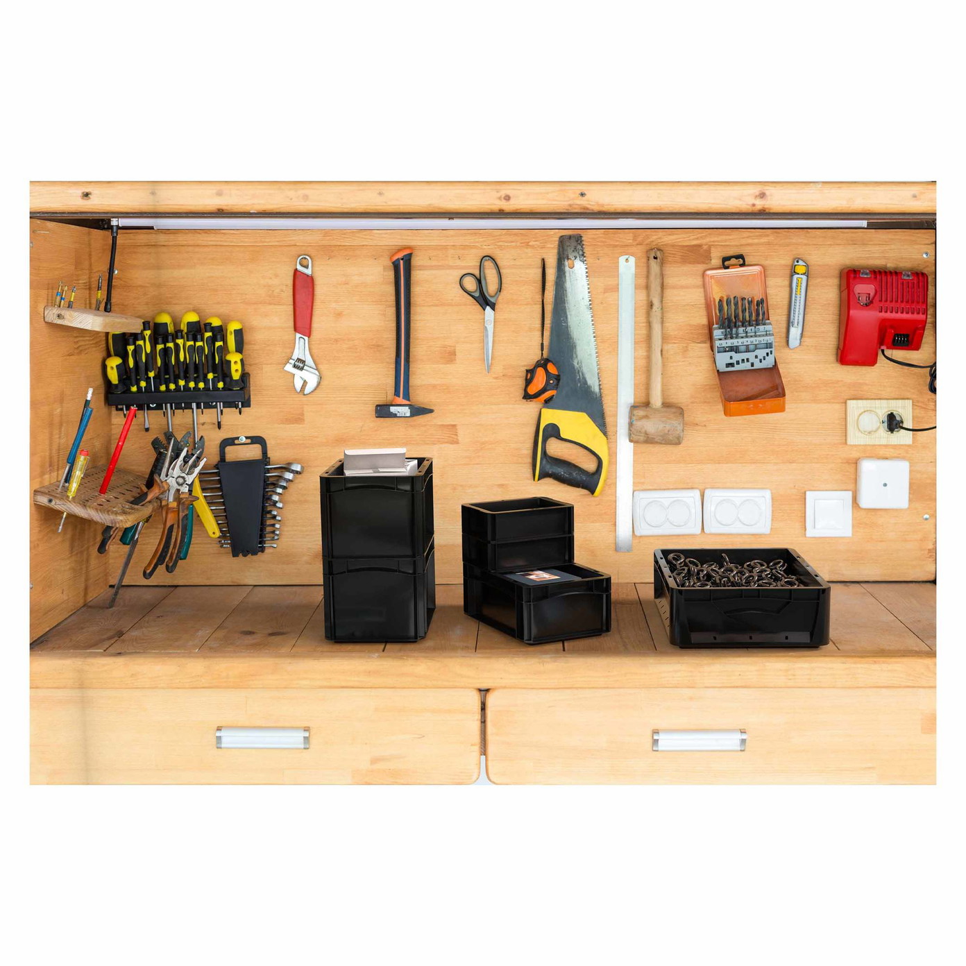 Daiktų laikymo dėžė Eurobox system 60x40xh22 cm, juoda, 42 l-1