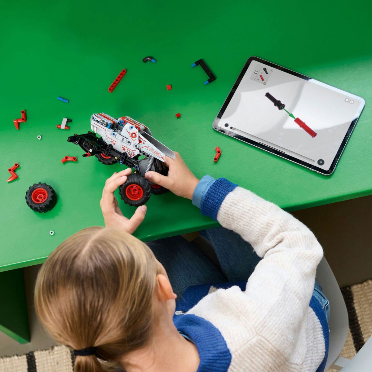 Konstruktorius LEGO Technic Monster Jam™ ThunderROARus™ Pull-Back-1