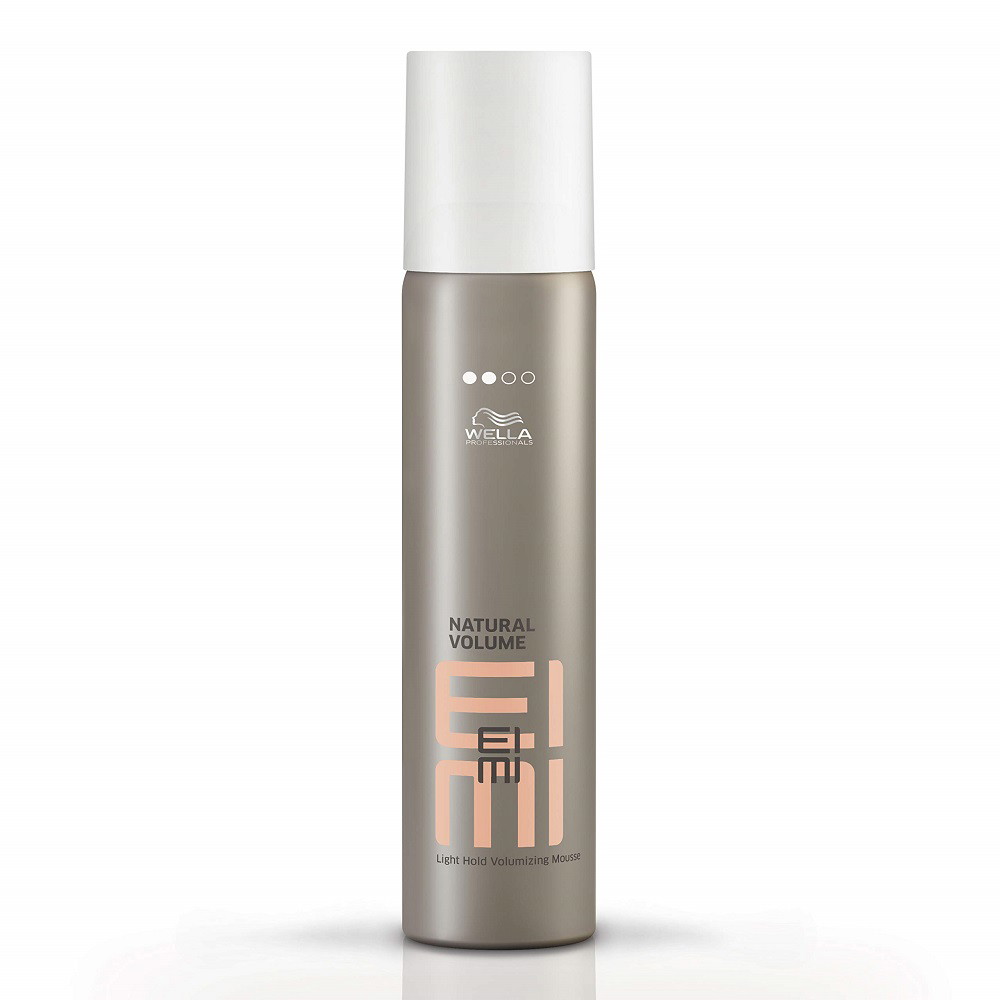 Apimties suteikiančios plaukų putos Wella Professionals Eimi Natural Volume, 75 ml