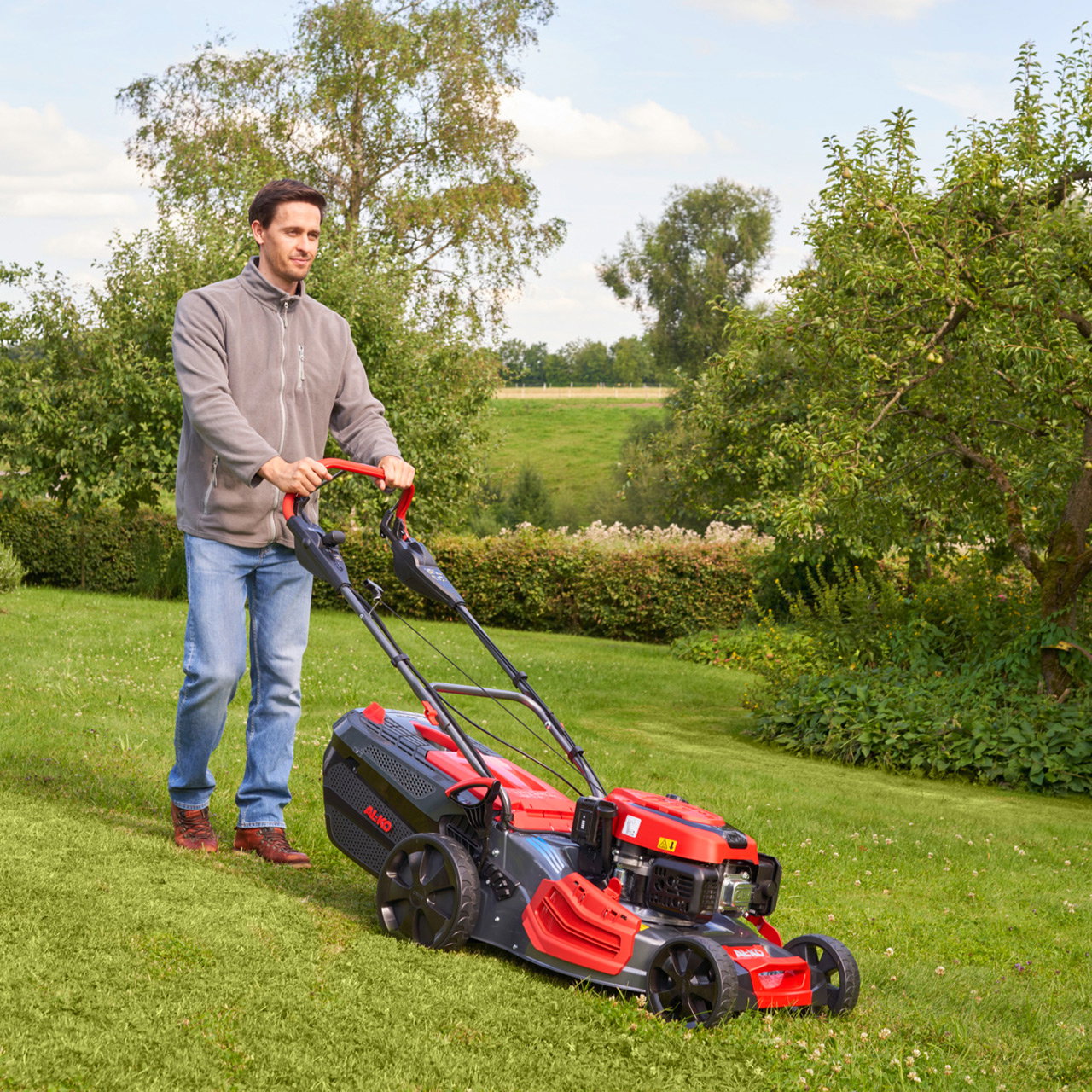 Benzininė vejapjovė AL-KO Premium 524 VSED-A, 2600 W, 166 cm³, 51 cm, 70 l, savaeigė-1