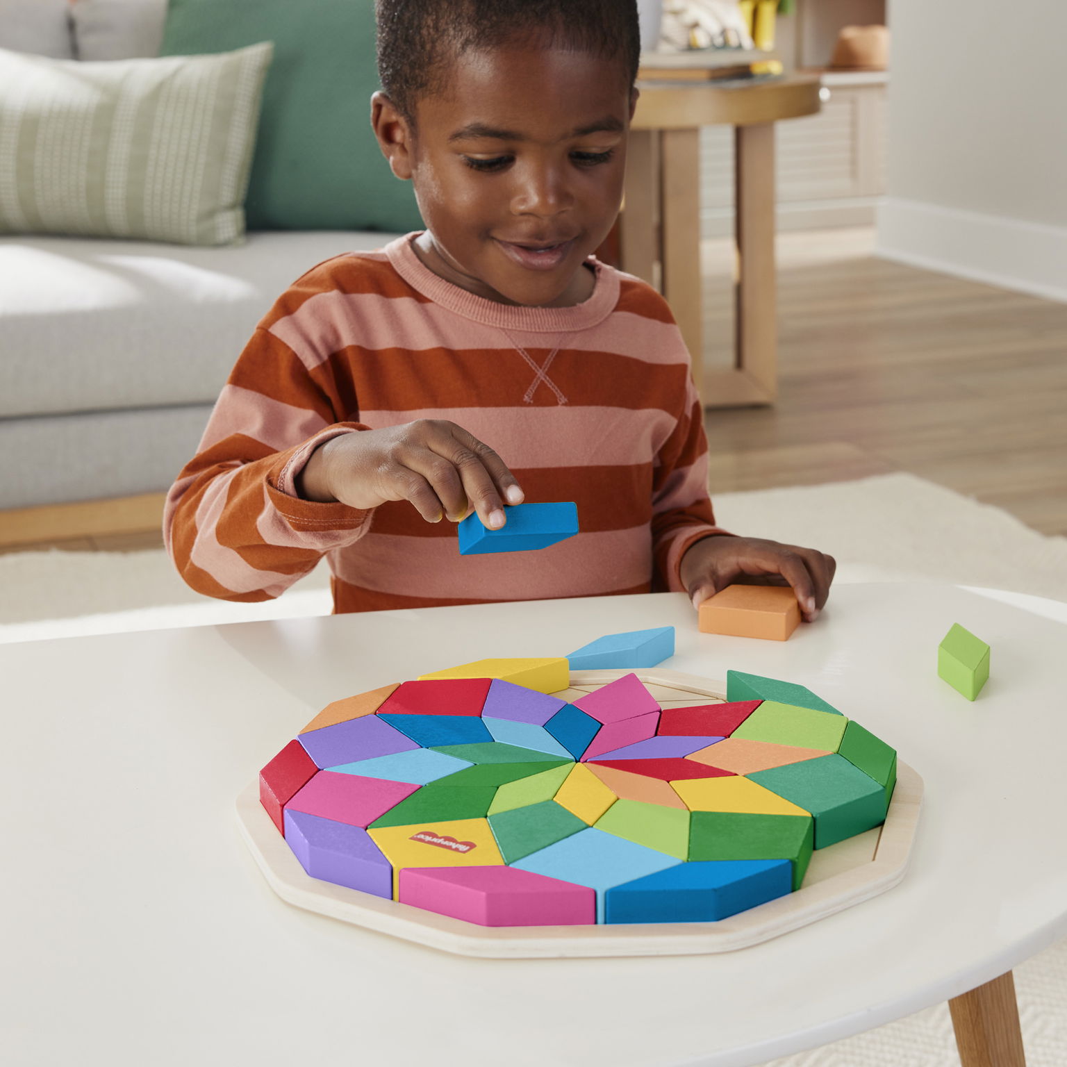 Fisher price medinė dėlionė mandala-2