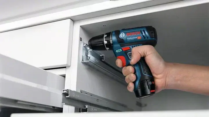 Akumuliatorinis gręžtuvas-suktuvas BOSCH PRO GSR 12V-15 (2x2.0Ah) - 2