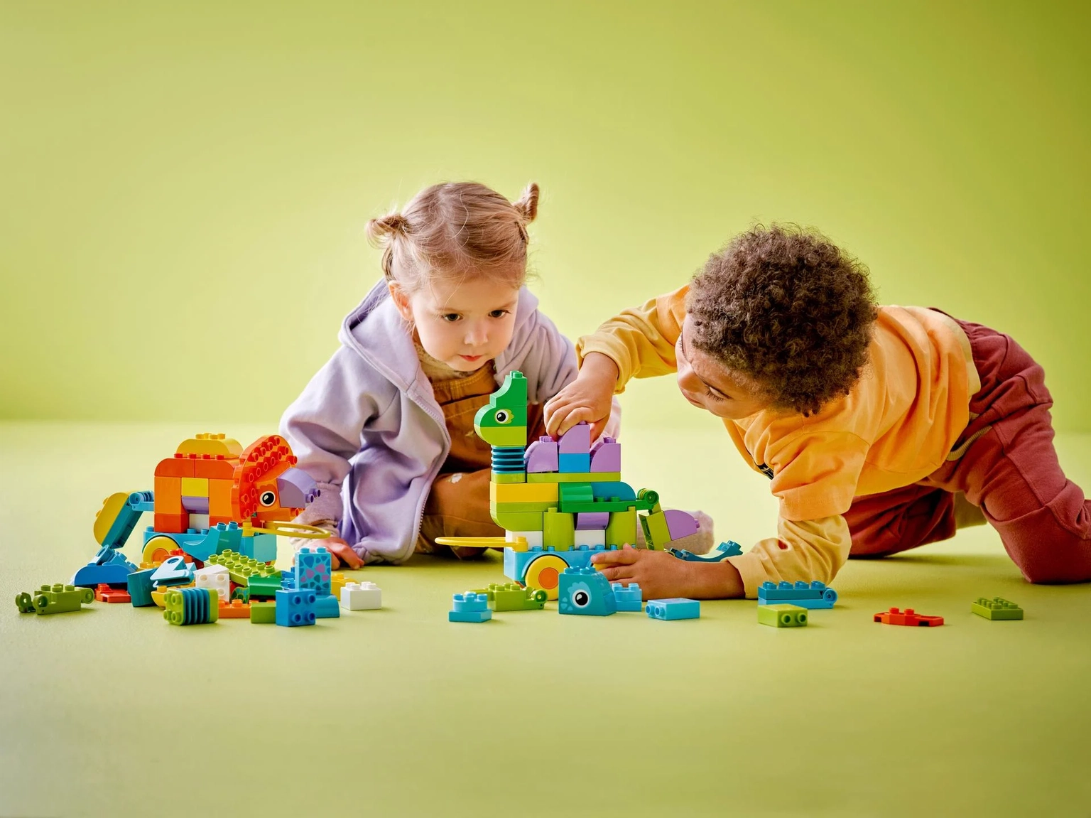 Konstruktorius LEGO DUPLO Town 3in1 Dinosaurs on Wheels - 3
